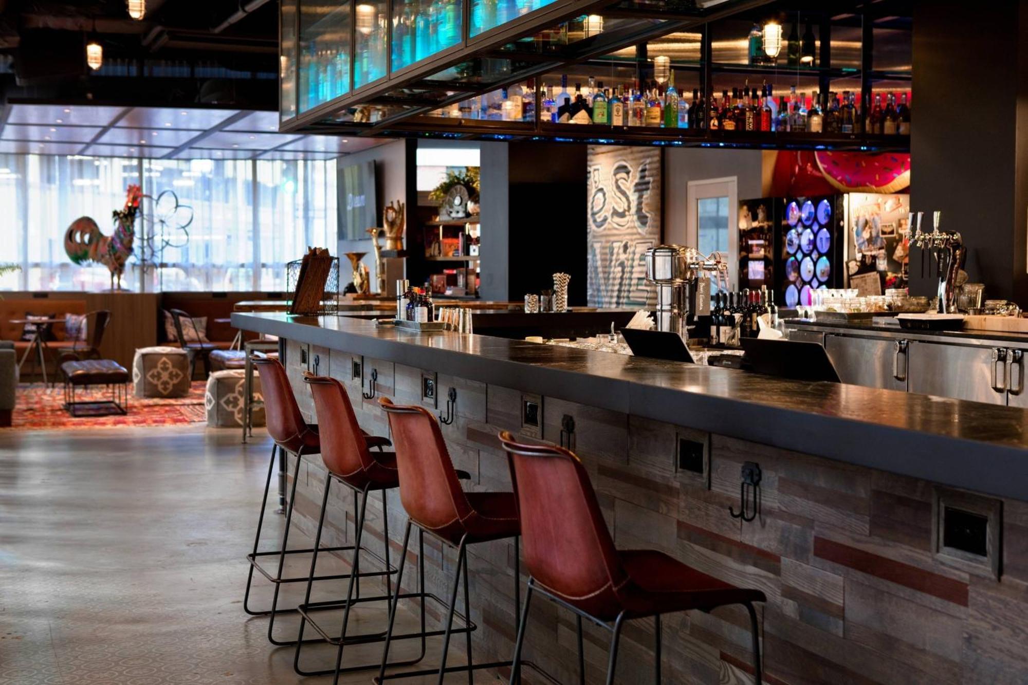 Hotel Moxy New Orleans Downtown/French Quarter Area Extérieur photo