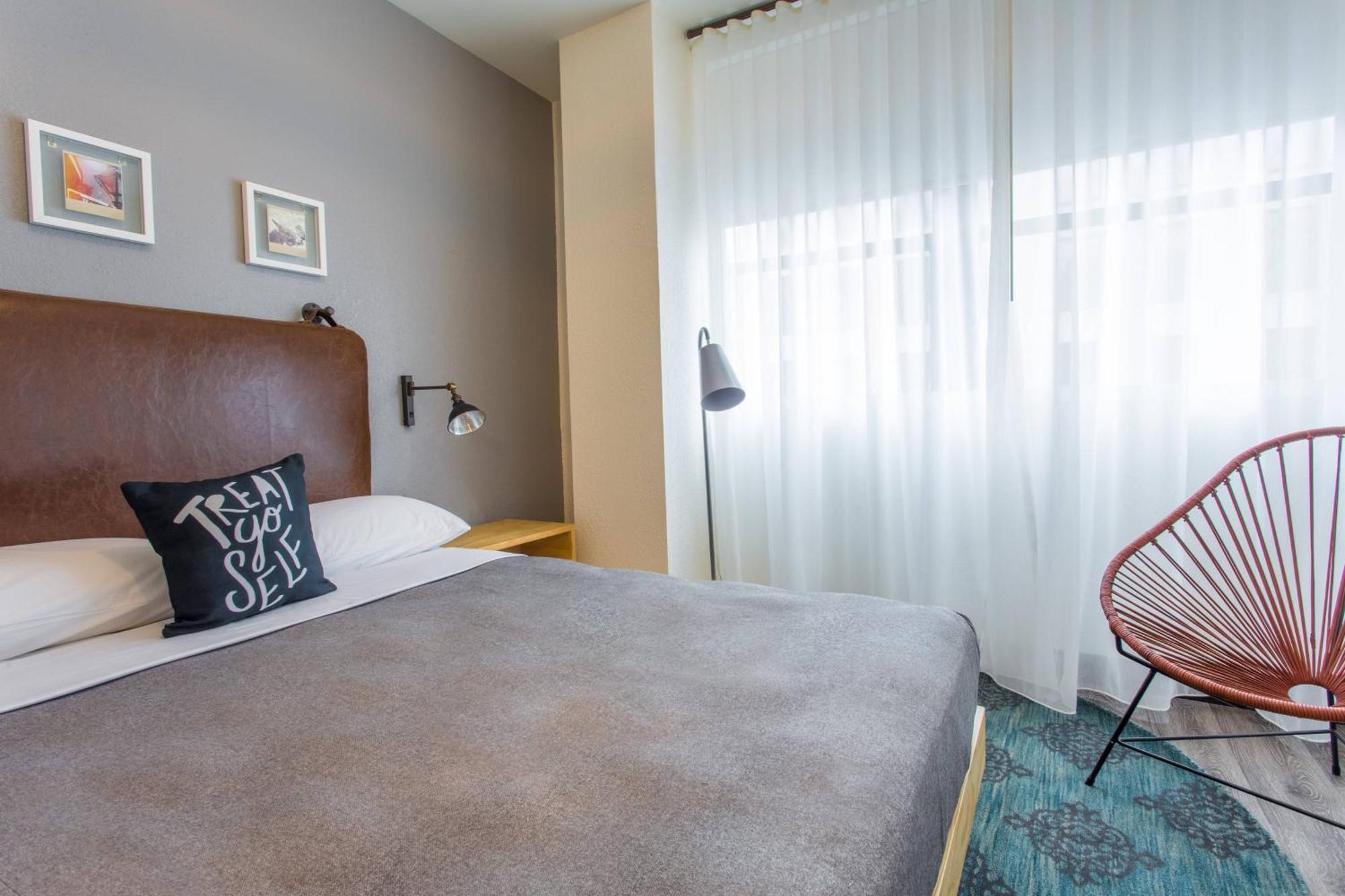 Hotel Moxy New Orleans Downtown/French Quarter Area Extérieur photo